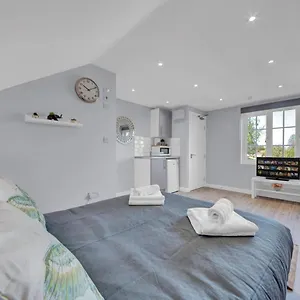 Guest house West Drayton Stays, Yiewsley