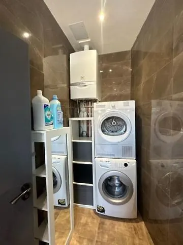 Lovely Apartment Near Gatwick Airport Reigate