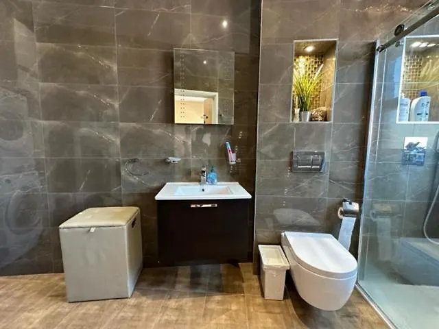Lovely Apartment Near Gatwick Airport Reigate 0*,